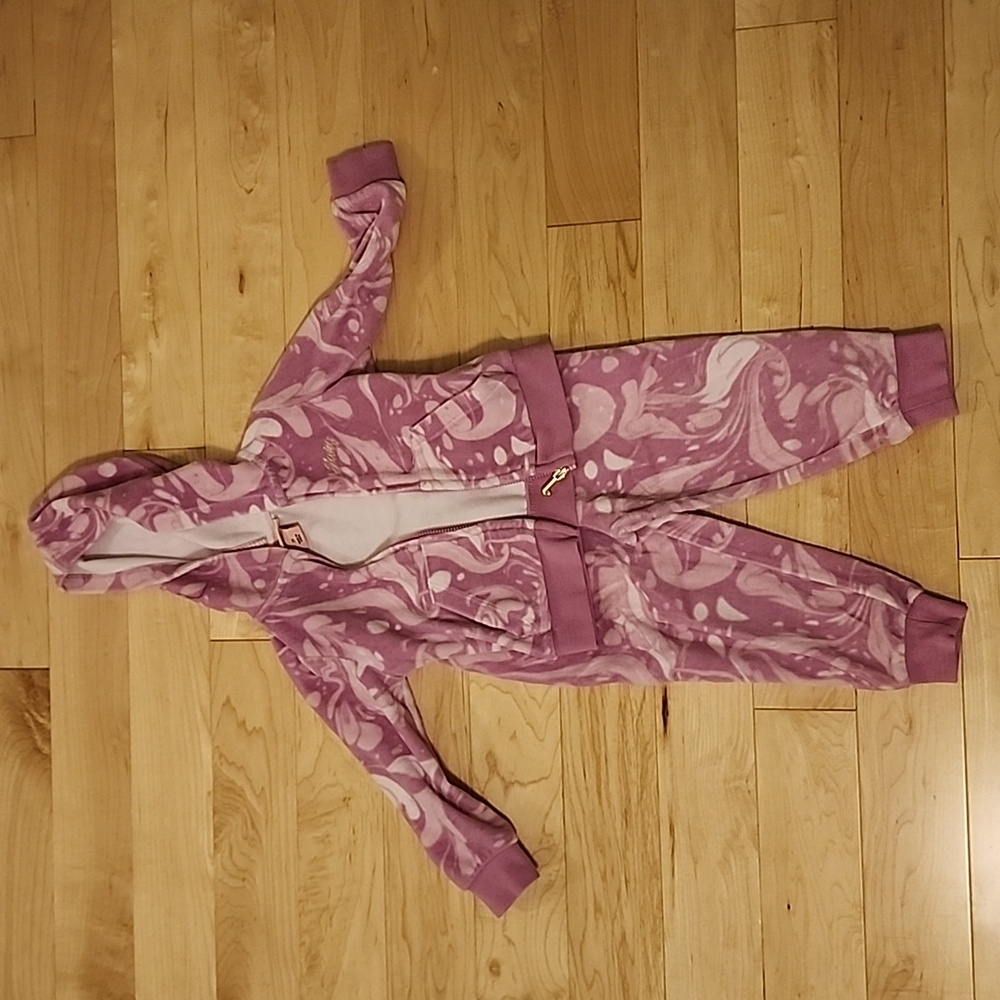 Juicy 2T zipup and pants